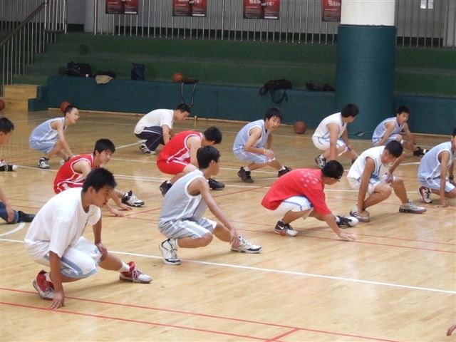 Coach Rick Walrond coaching in China, 2008