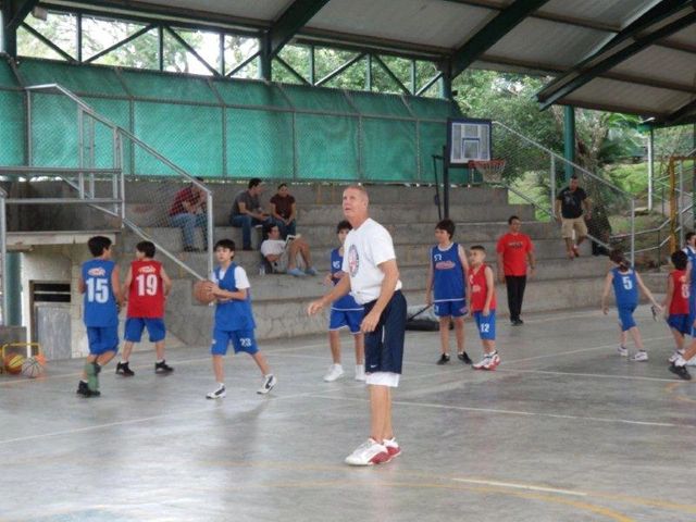 Costa Rica Basketball Foundation camp, 2011